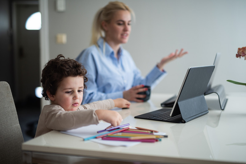 汕頭市到德國——呂訥堡跨境物流公司合作