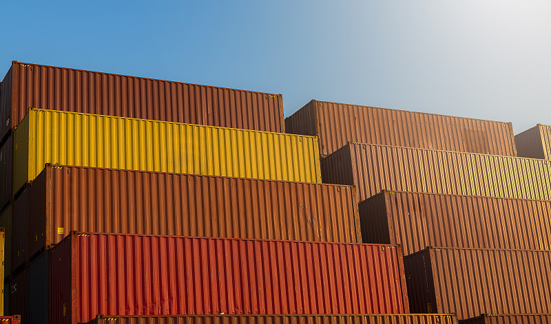 江門市到愛爾蘭——鄧加文貨運代理公司合伙