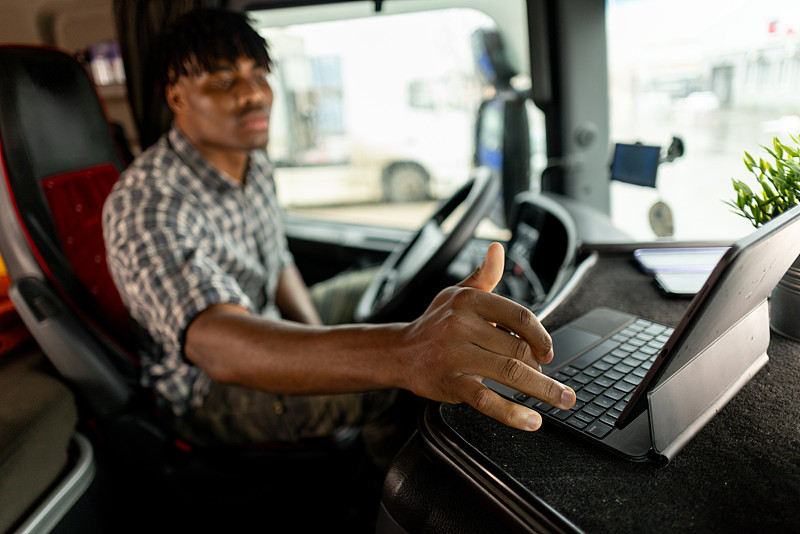 深圳市到科特迪瓦——泰希尼海外貨運公司合伙