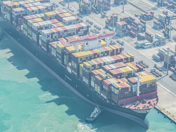 商品電腦麥克風從深圳市選擇海運速遞至烏克