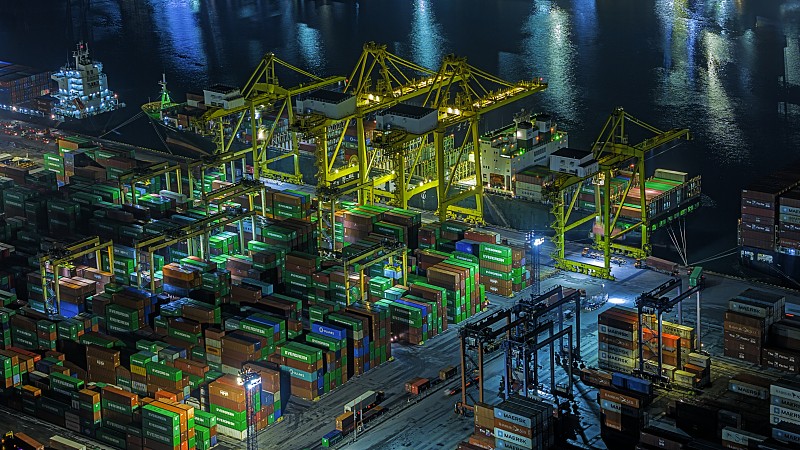 商品熱鍍鋅帶鋼從北京市采納輪船運(yùn)送抵達(dá)德國(guó)——耶拿