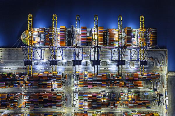 物品面包機(jī)經(jīng)深圳市選取海運(yùn)送貨至科特迪瓦