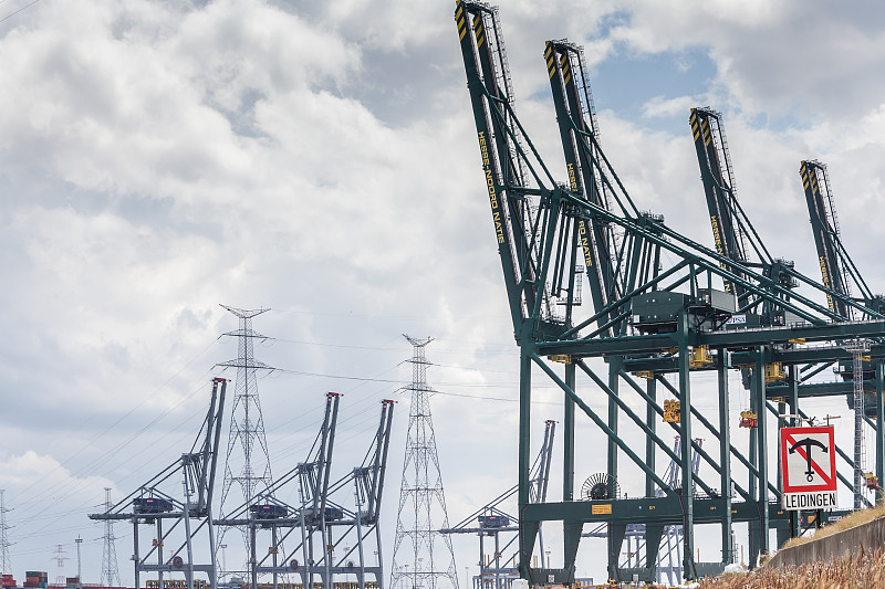 貨品智能燈泡經(jīng)廣州市采納海運(yùn)貨代抵達(dá)歐州 貨品智能燈泡經(jīng)廣州市采納海運(yùn)貨代抵達(dá)歐州