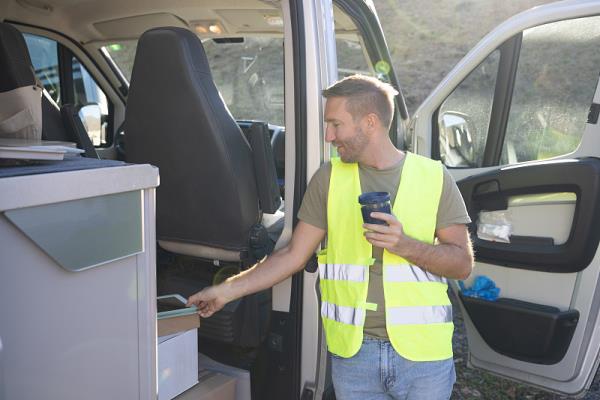 貨品木制建筑模板從深圳市選擇輪船運送至美