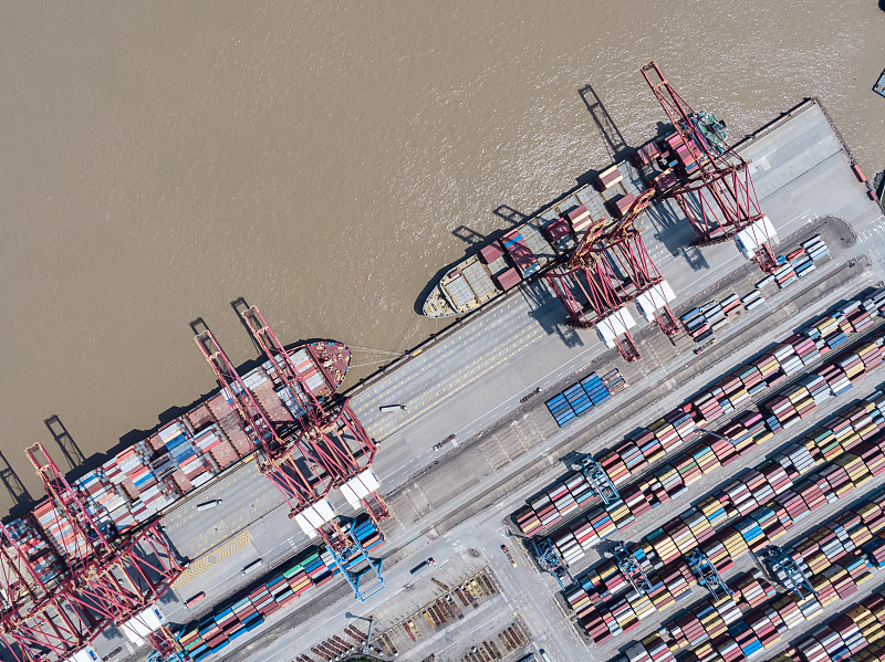 商品登乘梯從寧波市選擇輪船運輸到尼日利亞——查費 商品登乘梯從寧波市選擇輪船運輸到尼日利亞——查費