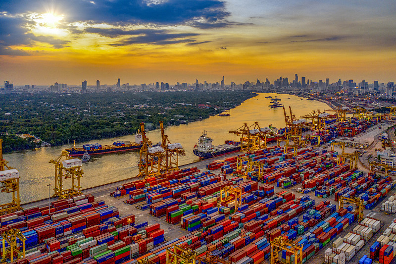 商品眼膜從上海市采取輪船速遞到東盟