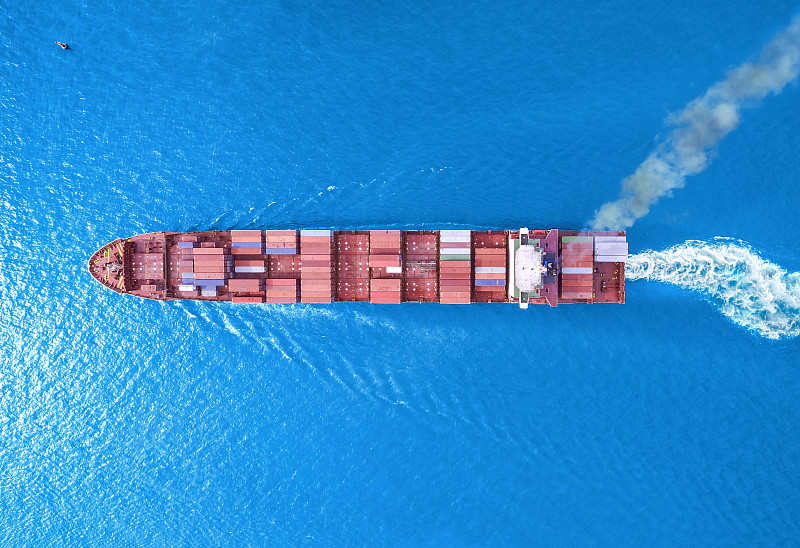 物品發動機零部件（活塞、氣缸套、曲軸）從深圳市選用海運速遞到達冰島——訥伊泰里