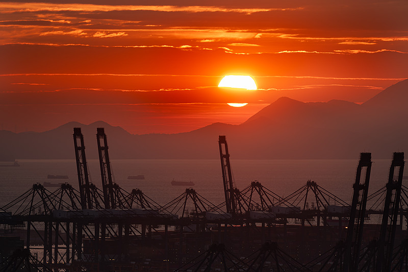物品GPS導航系統經深圳市采取海運配送至布基納法索——吉博 物品GPS導航系統經深圳市采取海運配送至布基納法索——吉博