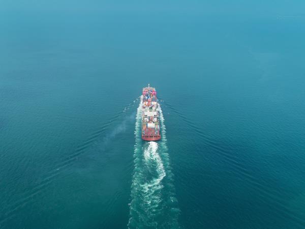 貨品音響限幅器從青島市選取輪船運輸抵到捷