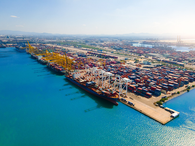 從深圳往加拿大寄快遞費用多少