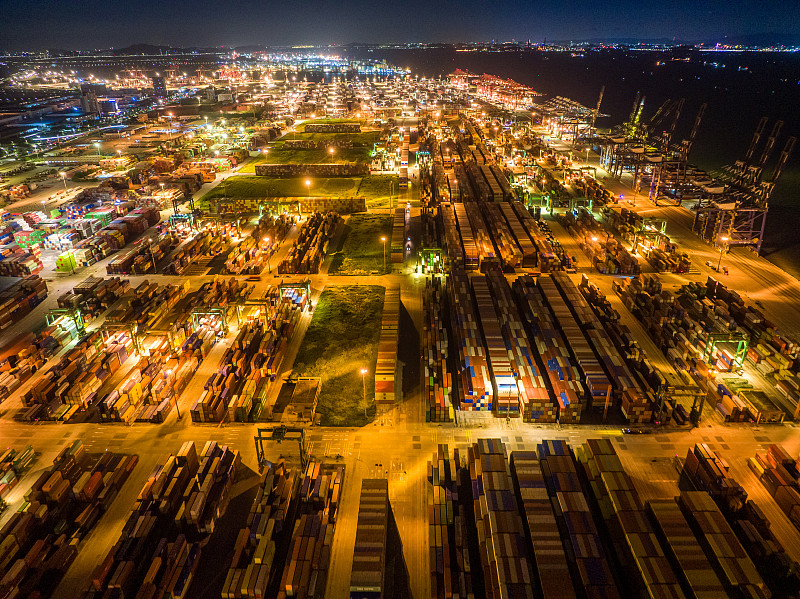 裝運港交貨的三種常用貿易術語