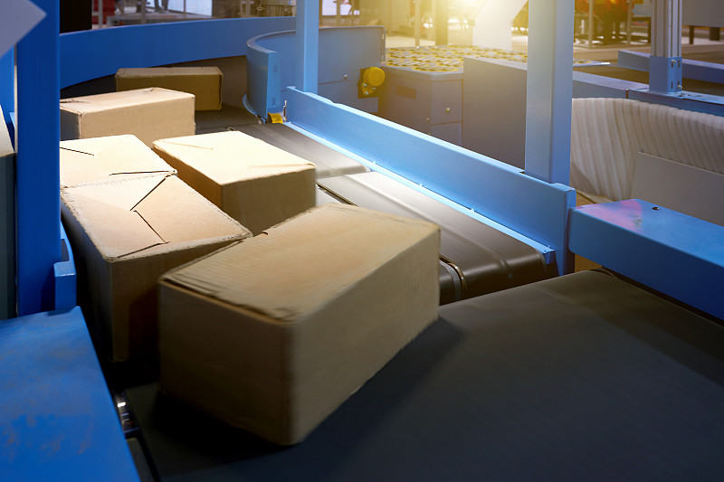 怎么寄國際快遞，寄到美國的.用什么快遞？