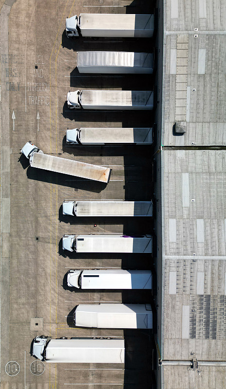 李強主持召開國務院常務會議 學習貫徹習近平總書記在部分省區市“十五五”時期經濟社會發展座談會上的重要講話精神等 李強主持召開國務院常務會議 學習貫徹習近平總書記在部分省區市“十五五”時期經濟社會發展座談會上的重要講話精神等