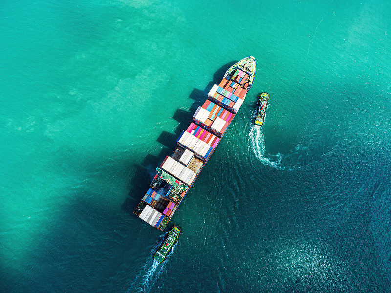 萬海貨柜船撞沉散貨船,2名船員失聯,珠江口主港封航(國際海運新聞資訊)