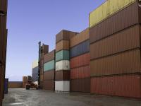 物品靜電拖把從深圳市采納輪船貨代抵到日本