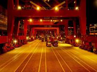 商品頭戴式耳機從青島市使用海運運送到日本