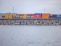 商品衛星電話從長沙市采用輪船快遞抵到阿聯酋